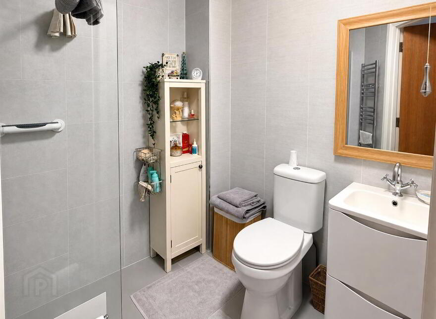 15 Inver Court, Belfast, BT4 1RS