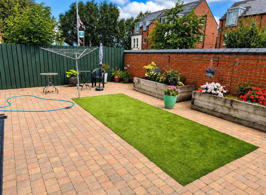 15 Inver Court, Belfast, BT4 1RS