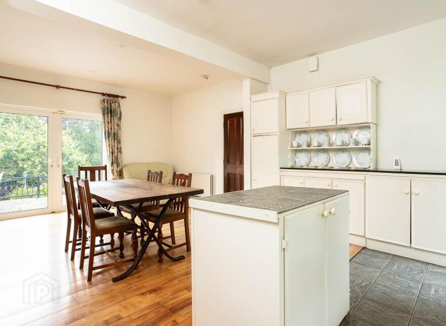 Glenview, Baltimore Road, Skibbereen, P81CX83