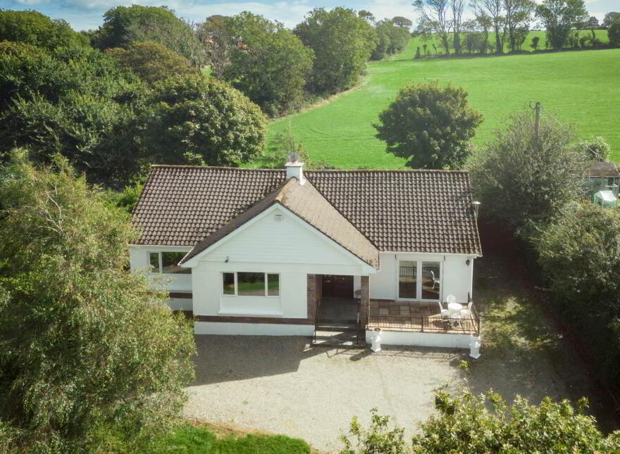 Glenview, Baltimore Road, Skibbereen, P81CX83 photo