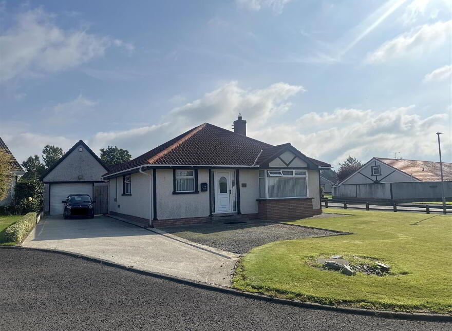 101 Mount Eden, Limavady, BT49 0TN photo