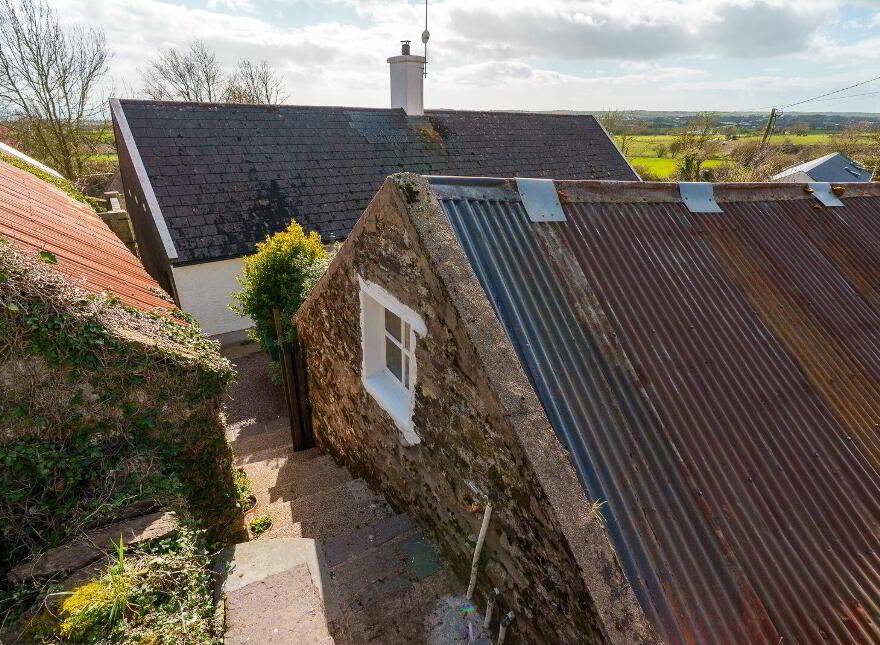Moanroe, Garryvoe, Midleton, P25N627