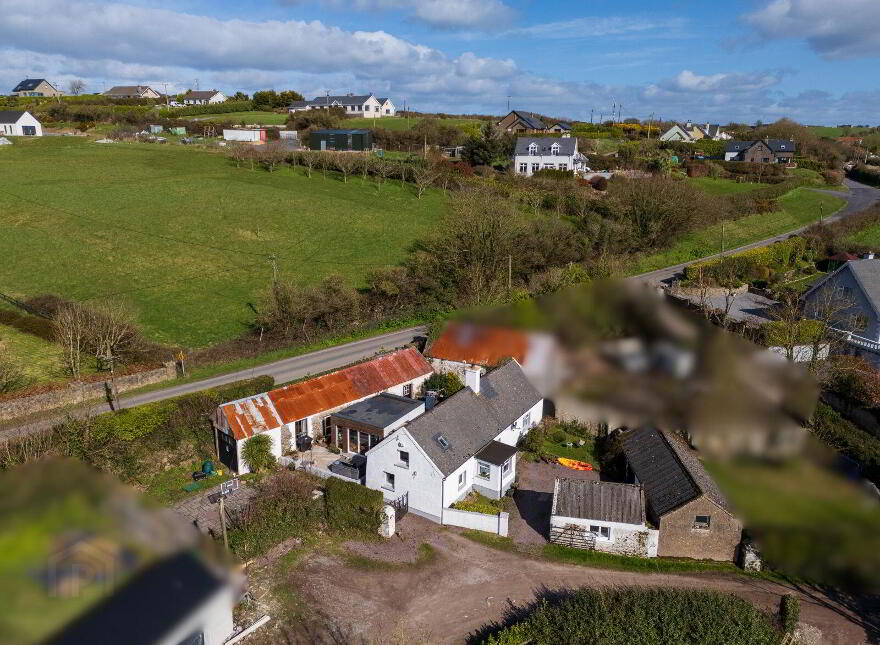 Moanroe, Garryvoe, Midleton, P25N627