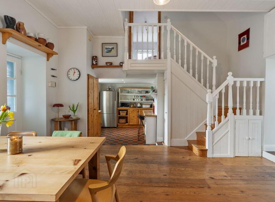Moanroe, Garryvoe, Midleton, P25N627