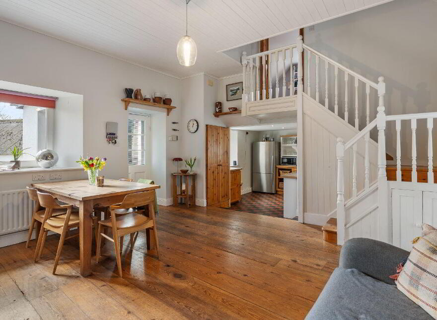 Moanroe, Garryvoe, Midleton, P25N627