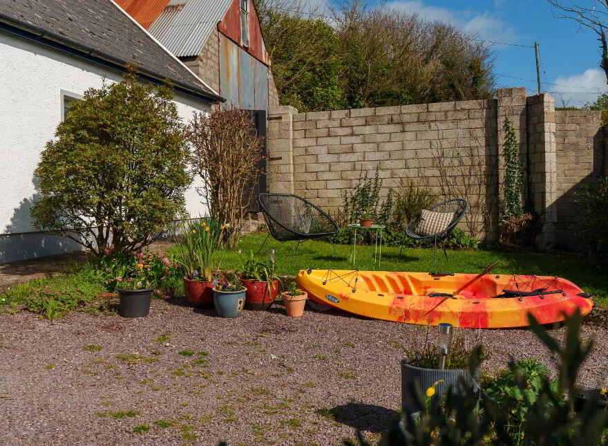 Moanroe, Garryvoe, Midleton, P25N627