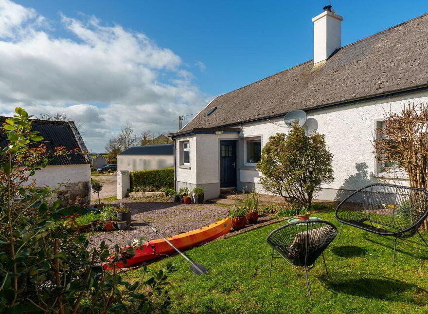 Moanroe, Garryvoe, Midleton, P25N627