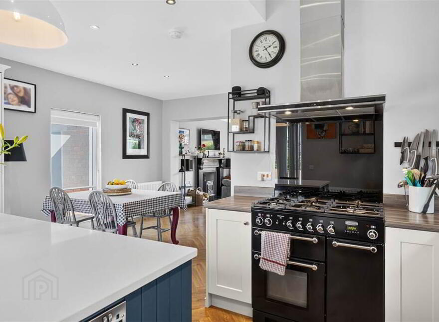 98 Antrim Road, Lisburn, BT28 3LX