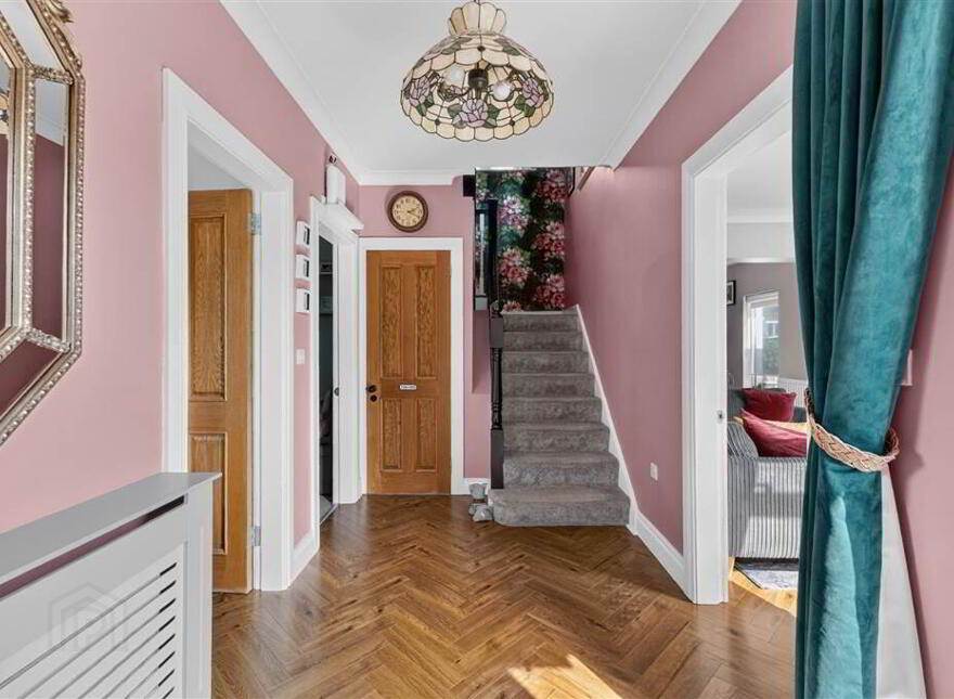 98 Antrim Road, Lisburn, BT28 3LX