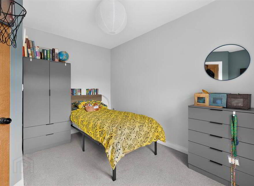 98 Antrim Road, Lisburn, BT28 3LX