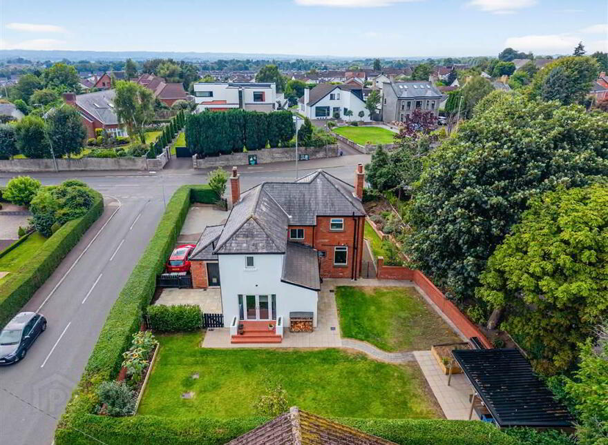 98 Antrim Road, Lisburn, BT28 3LX