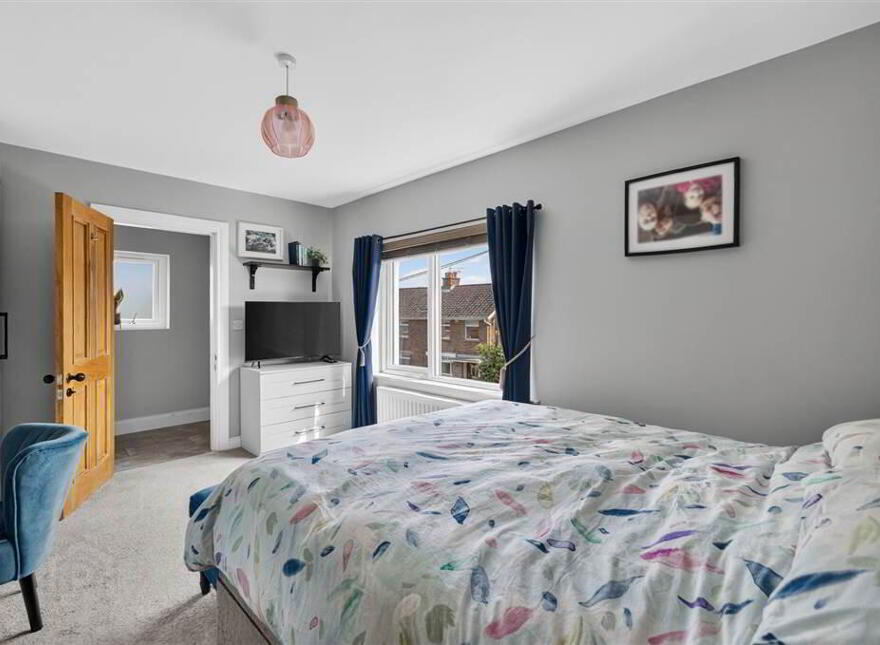98 Antrim Road, Lisburn, BT28 3LX