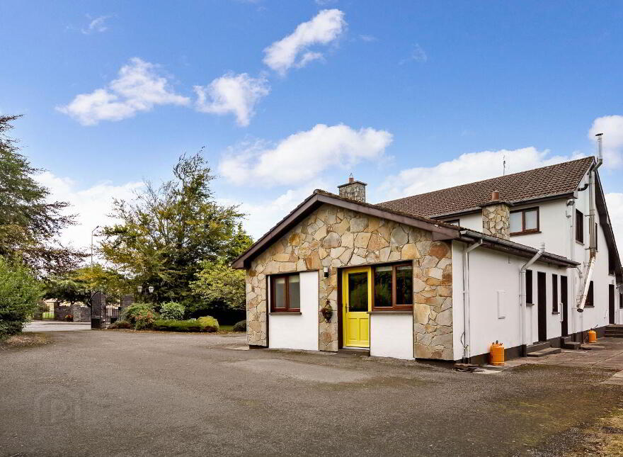 Rockfield, First Sea Road, Sligo, F91FP76