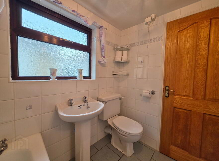5 Eastermeade Gardens, (Off North Road), Ballymoney, BT53 6BD