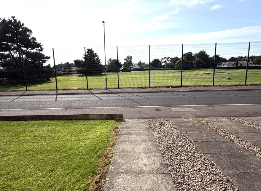 6 Whinsmoor Lodge, Broughshane, Ballymena, BT42 4JX