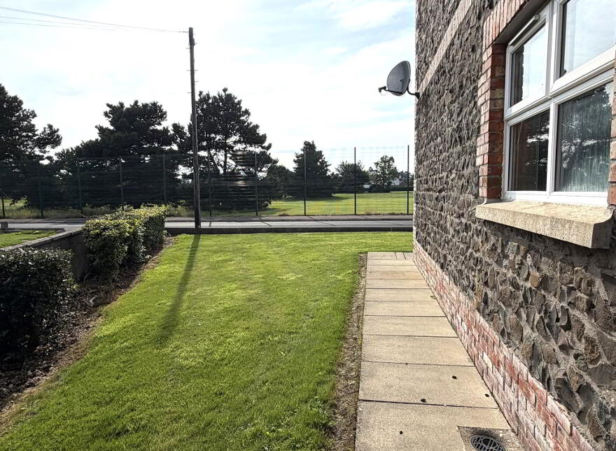 6 Whinsmoor Lodge, Broughshane, Ballymena, BT42 4JX