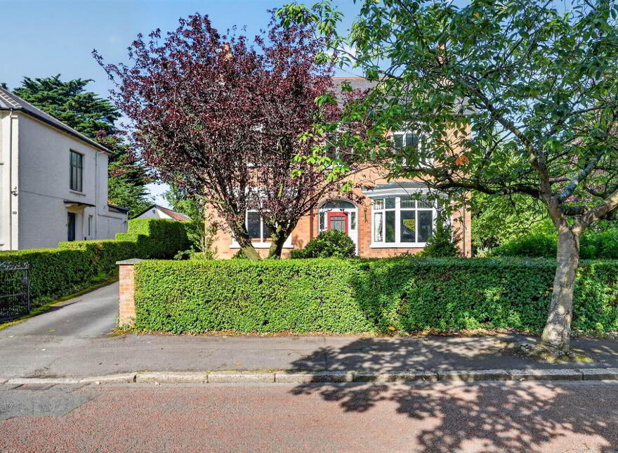 16 Stormont Park, Belfast, BT4 3GX