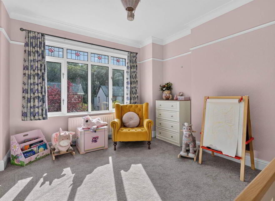 16 Stormont Park, Belfast, BT4 3GX