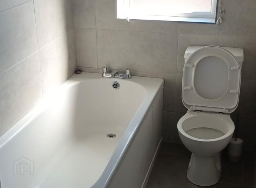 14 Seapark Drive, Belfast, BT15 3NU