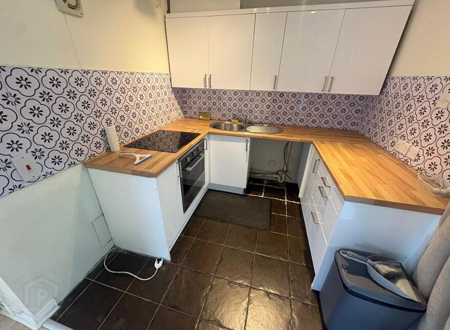19 Balmoral Court, Belfast, BT9 7GR