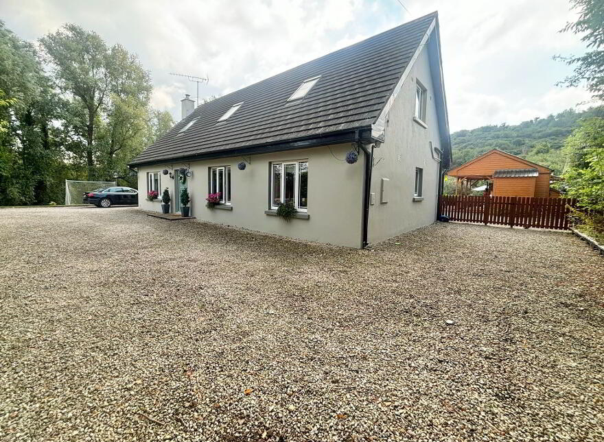 Hillview House Greatwood, Ardee, A92V5W7