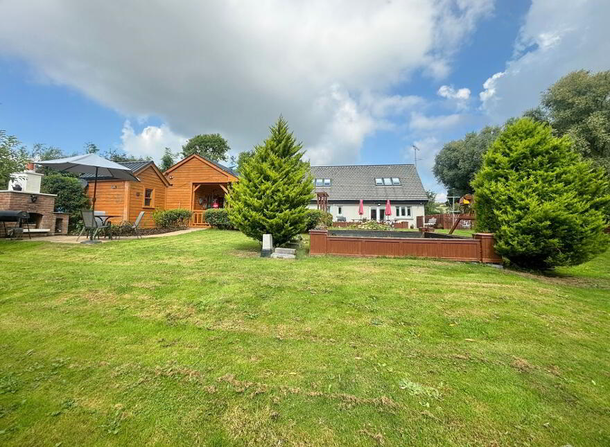 Hillview House Greatwood, Ardee, A92V5W7