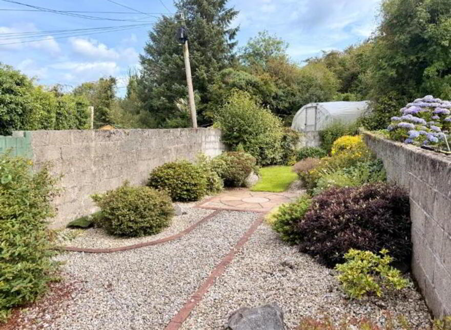 No, 13 Lahard, Ballinamore, N41RV09