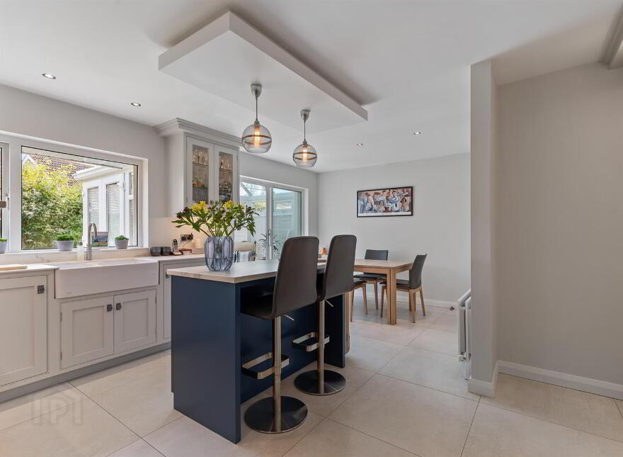 6 Edgewater Bay, Donaghadee, BT21 0EN