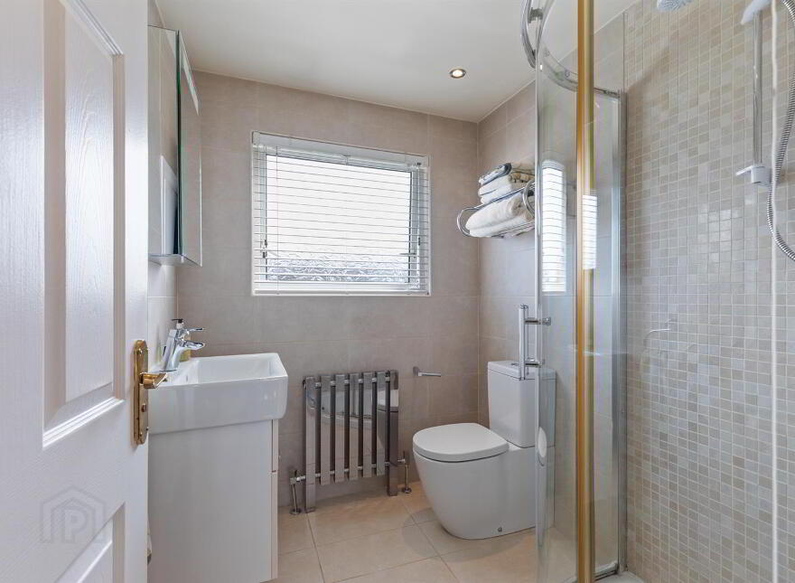 6 Edgewater Bay, Donaghadee, BT21 0EN