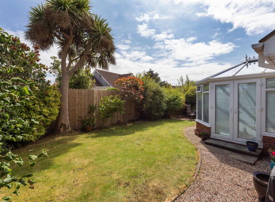 6 Edgewater Bay, Donaghadee, BT21 0EN