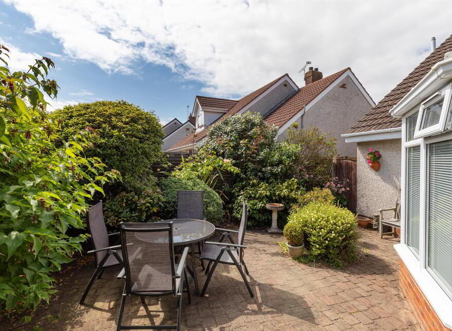 6 Edgewater Bay, Donaghadee, BT21 0EN