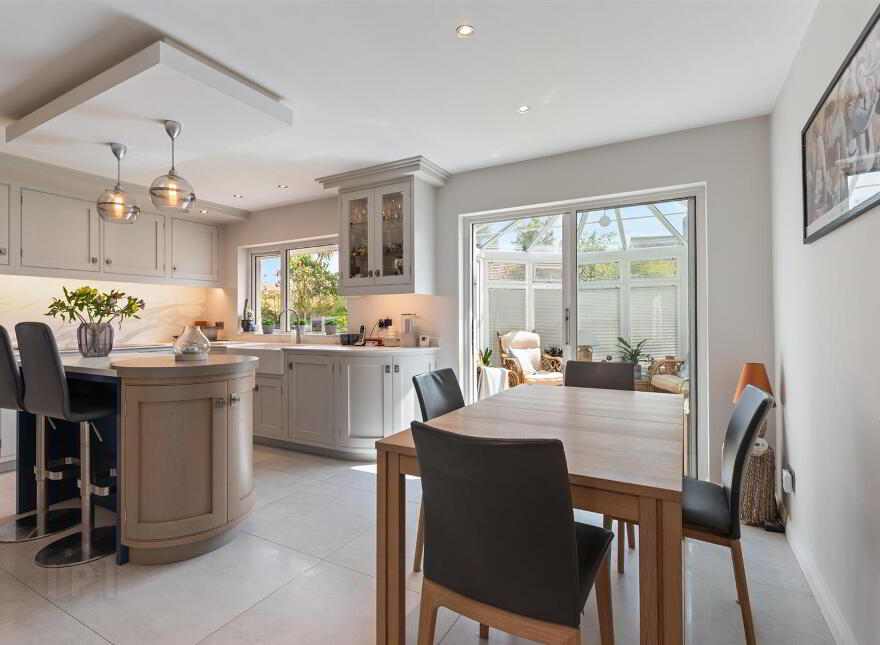 6 Edgewater Bay, Donaghadee, BT21 0EN