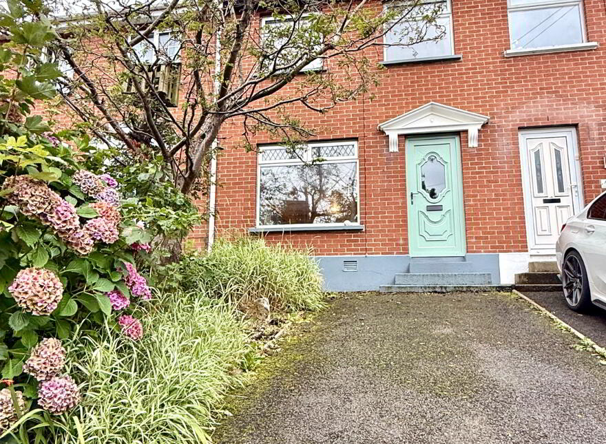 93 Winchester Park, Waterside, L'Derry, BT47 6TT