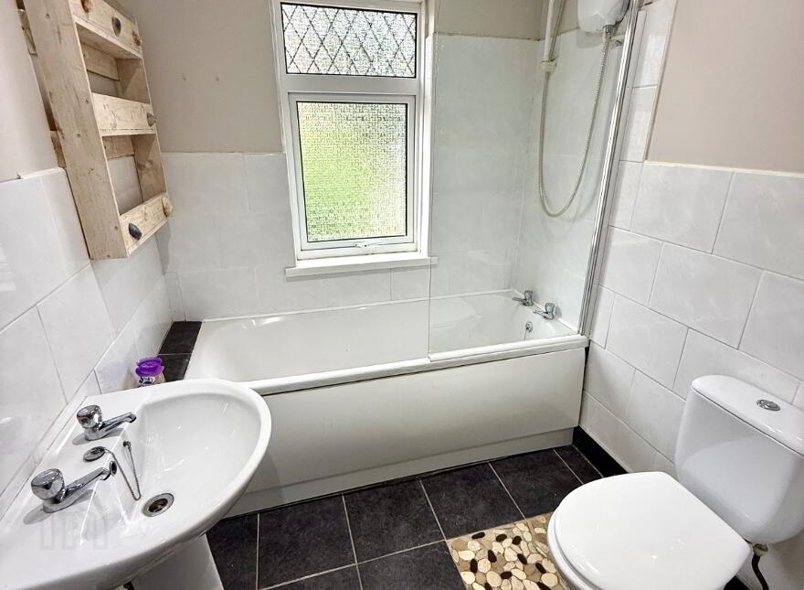 93 Winchester Park, Waterside, L'Derry, BT47 6TT