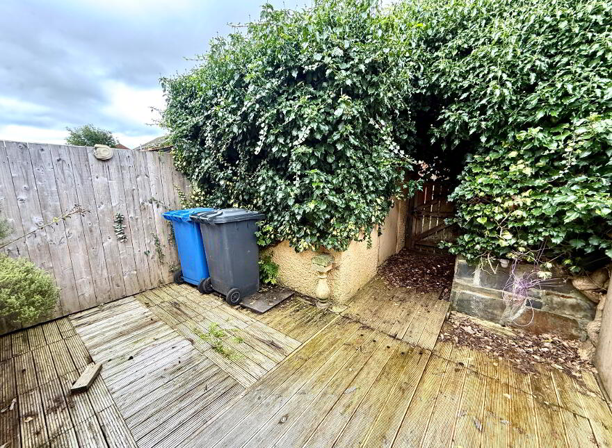 93 Winchester Park, Waterside, L'Derry, BT47 6TT