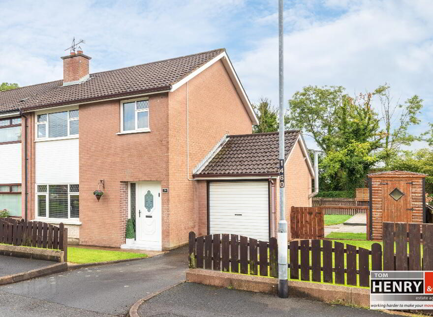 24 Cranebrook Crescent, Ballynakilly, Dungannon, BT71 6JH photo