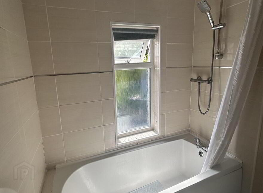 28 Silverstream Parade, Belfast, BT14 8GR