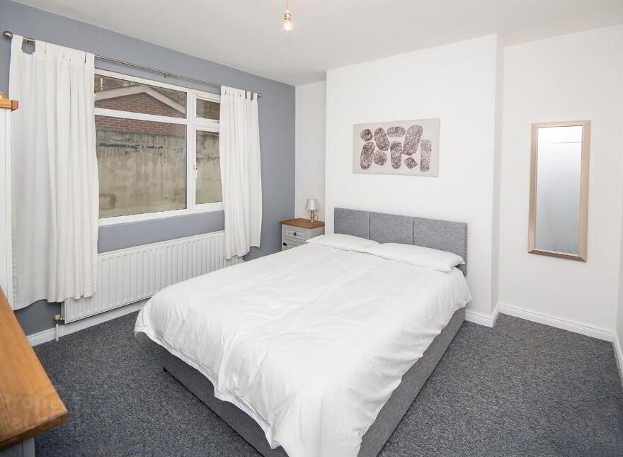 Room 2, 46 Wellesley Avenue, Belfast, BT9 6DH