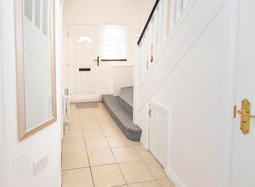 Room 2, 46 Wellesley Avenue, Belfast, BT9 6DH