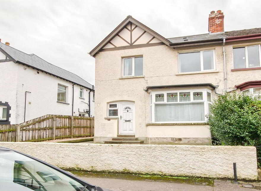 Room 2, 46 Wellesley Avenue, Belfast, BT9 6DH