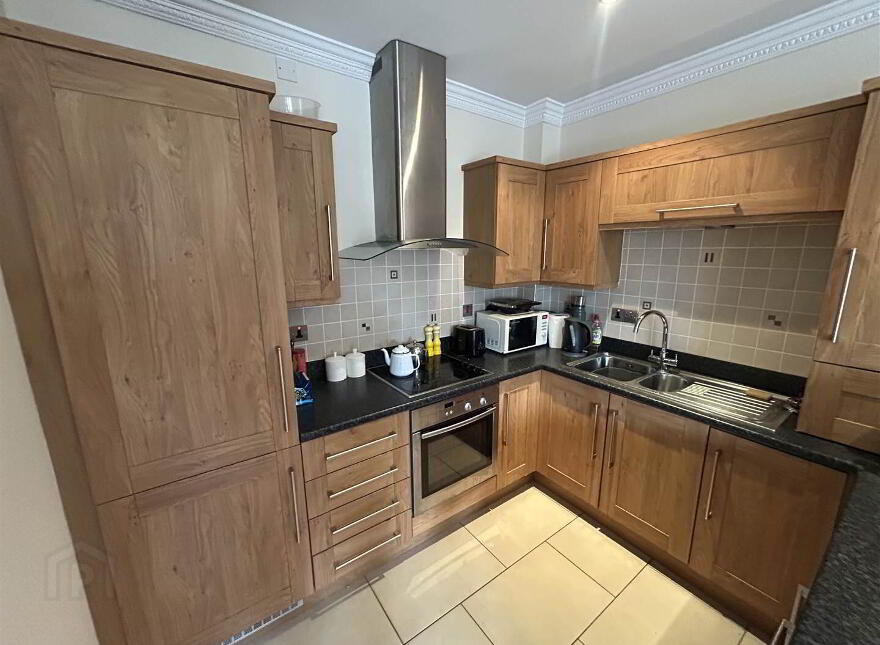 6 Glenlyon Manor, 116-118 Church Road, Holywood, BT18 9BX