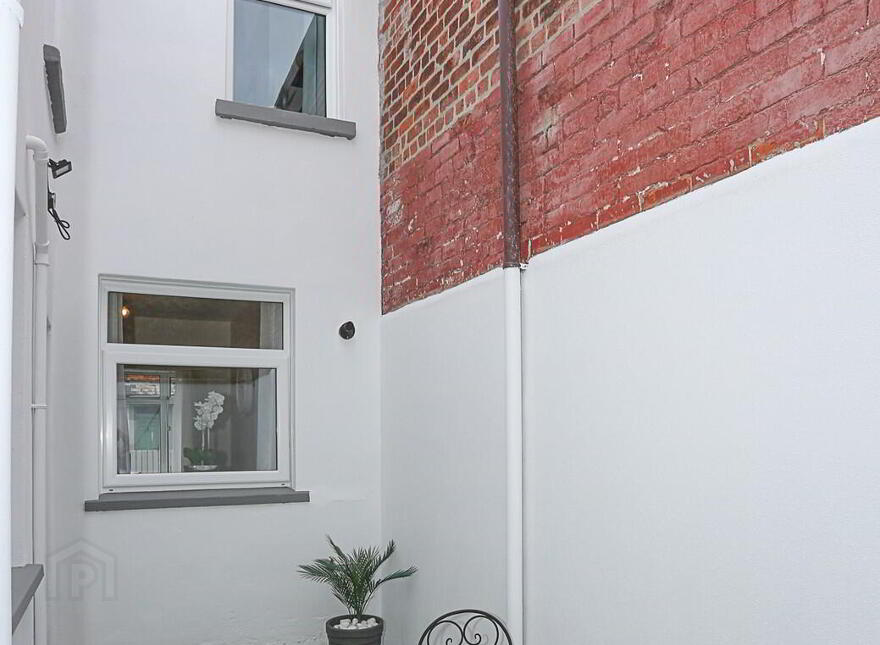 88 Greenore Street, Belfast, BT6 8NF