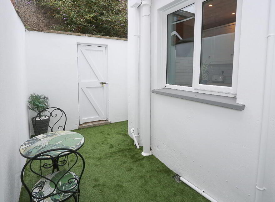 88 Greenore Street, Belfast, BT6 8NF