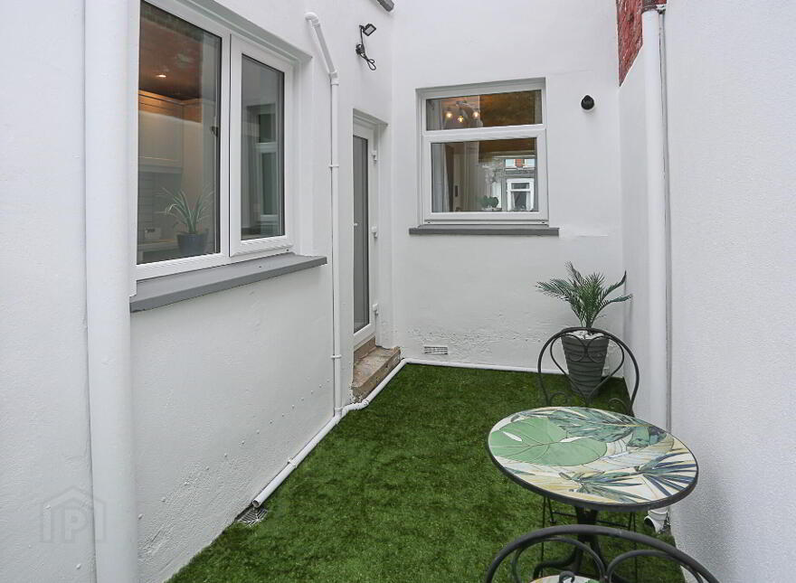 88 Greenore Street, Belfast, BT6 8NF