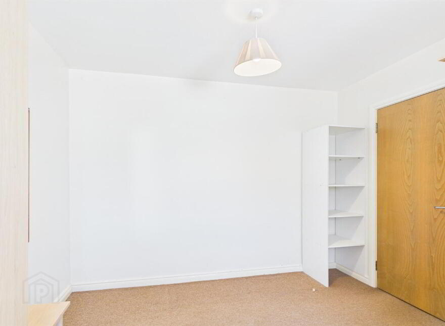 1b Avoniel Parade, Belfast, BT5 4SH
