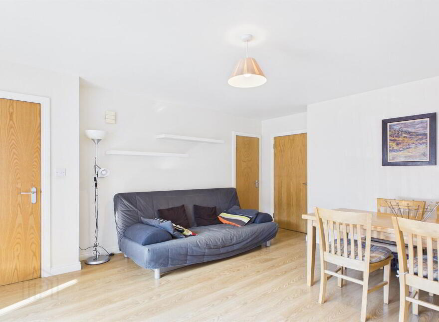 1b Avoniel Parade, Belfast, BT5 4SH