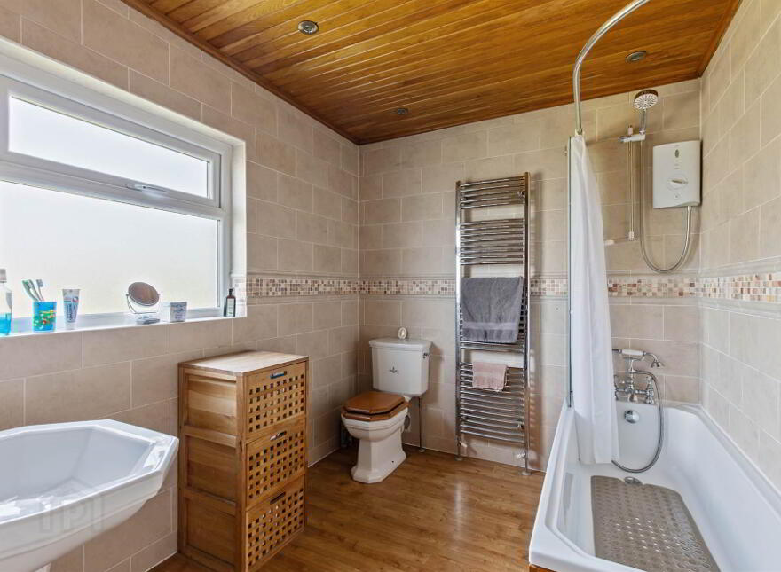9 Norwood Crescent, Belmont, Belfast, BT4 2DZ