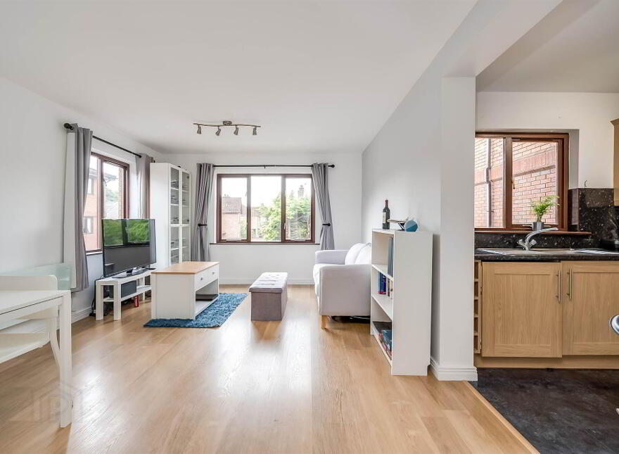 12 Lockside Court, Belfast, BT9 5GQ