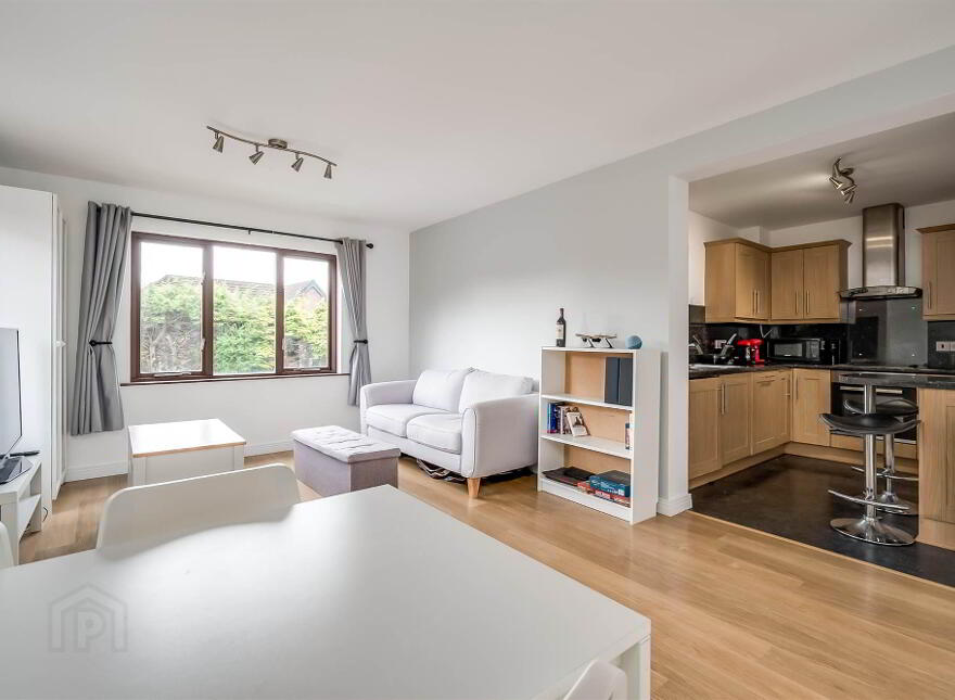12 Lockside Court, Belfast, BT9 5GQ