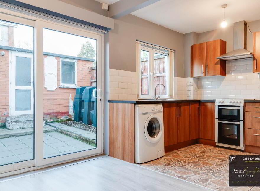 89 Kinross Avenue, Belfast, BT5 7GF